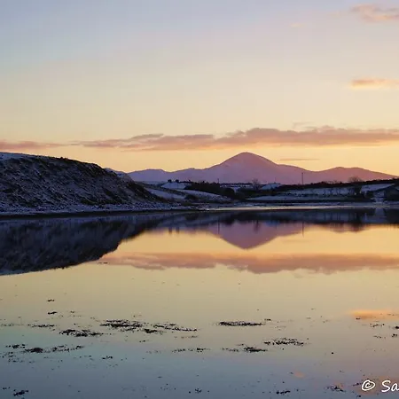 Anchor House Only Newport (Mayo)