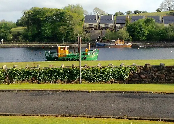 Anchor House Only 3* Newport (Mayo)